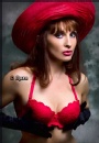 Muza Photography & Style - Red Hat