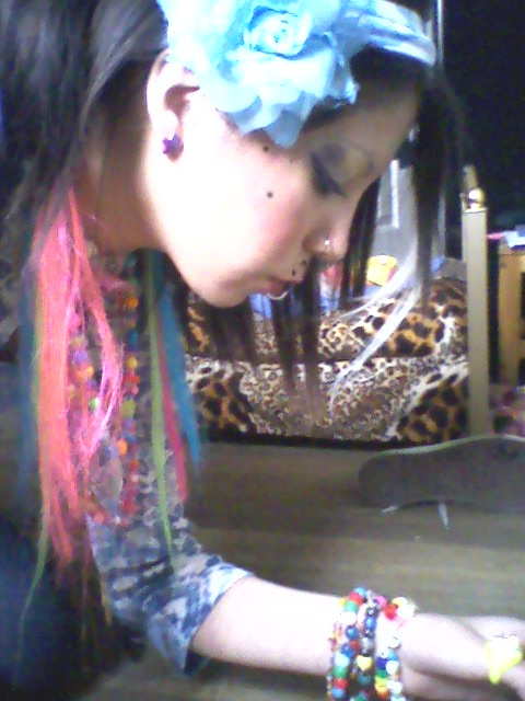 Lesly XCupCakesX - lolz i don't remember what i waz doing =