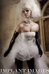 True-Hair and Make-up