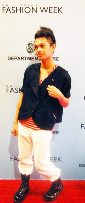 ERL JOHN DIMAVIVAS GLOR - FASHION !!!!