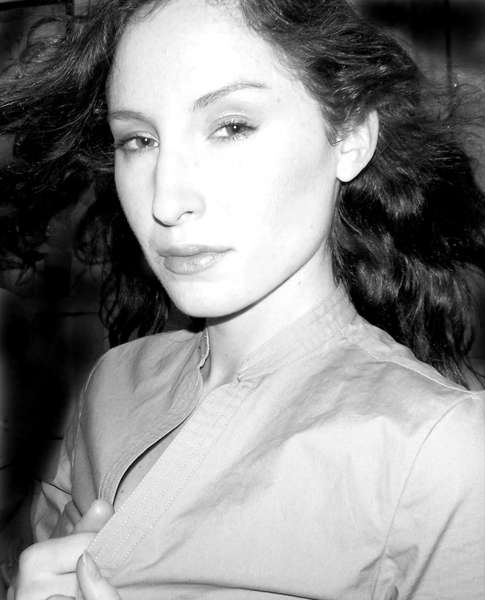 Chantelle pari_1098@yahoo.com