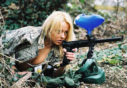 Zoe Dee - Paintball
