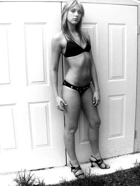 Sarah - swimsuit