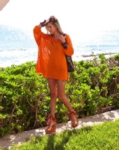 Lauren Stoner - Six Degrees Magazine