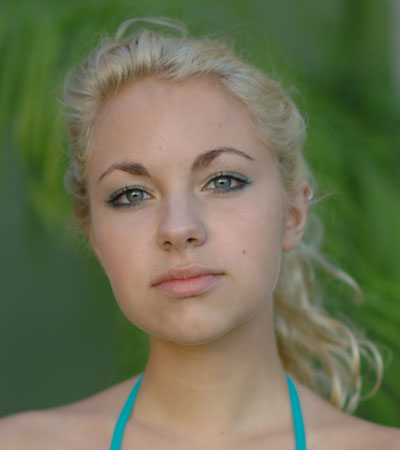 Romy - Head Shot