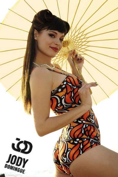 judy - Pin Up