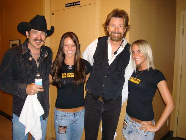 Amanda J - Brooks & Dunn Tour in Vegas