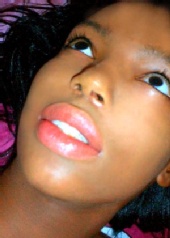 AmyB - Candid Headshot for student magazine