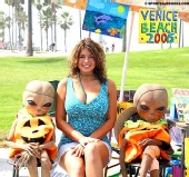 Jenna Nair - Jenna meets the residents of Venice