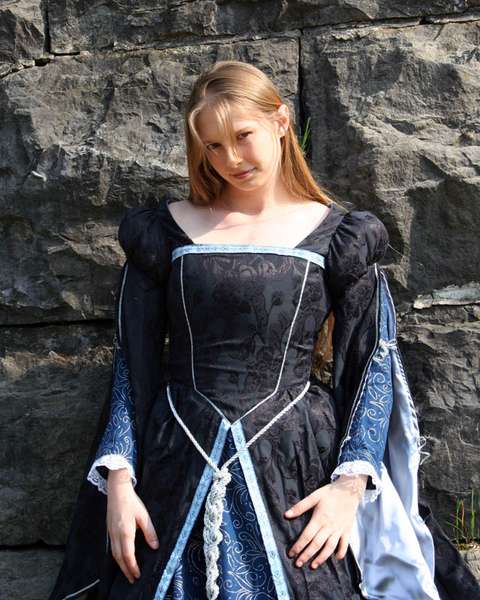 Cabriella - Ren Dress