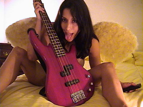 yeloo1 - Got bass?