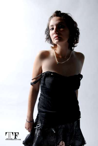 Selket - Twisted Figure