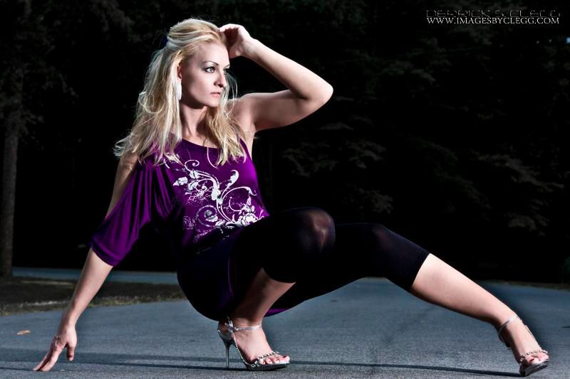 Mindy Burnette - Pose