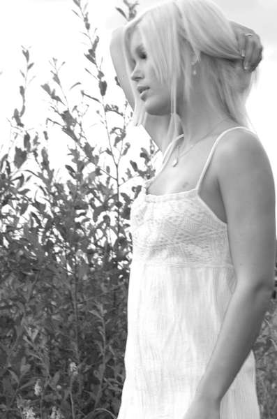Jessica Walker - Robert Young Photography