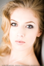 Laura Ray