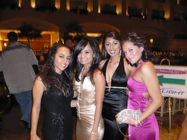 Elle Sommers - Zinzi Ball 2007