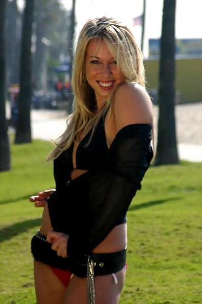 mika goldberg