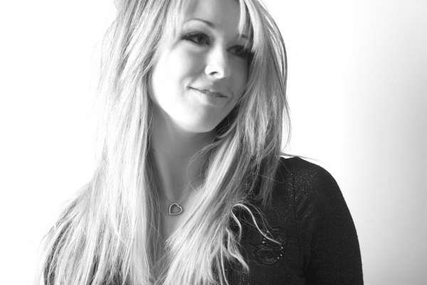 mika goldberg