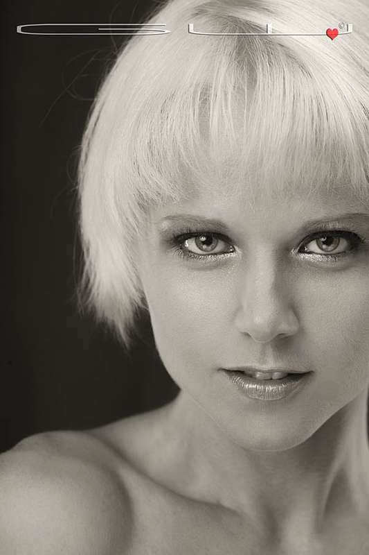 Bernadett - In MY EYES