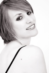 Amelie Aimes - Head shot