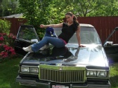 Rena - sexy chica on cadillac