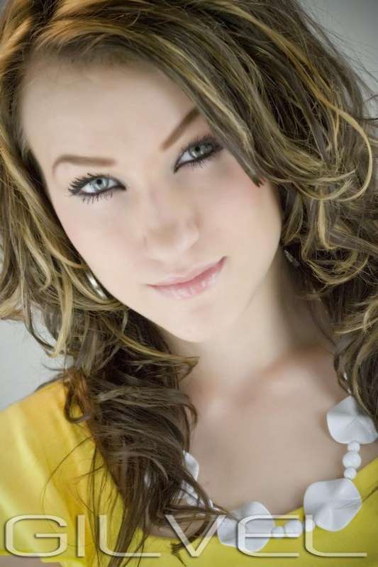 DEZi BOO - GILVEL PHOTOGRAPHY