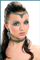 Lena - Headshot