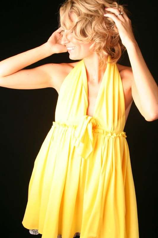 HiFashinModl - Photoshoot for studio flyer