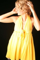 HiFashinModl - Photoshoot for studio flyer