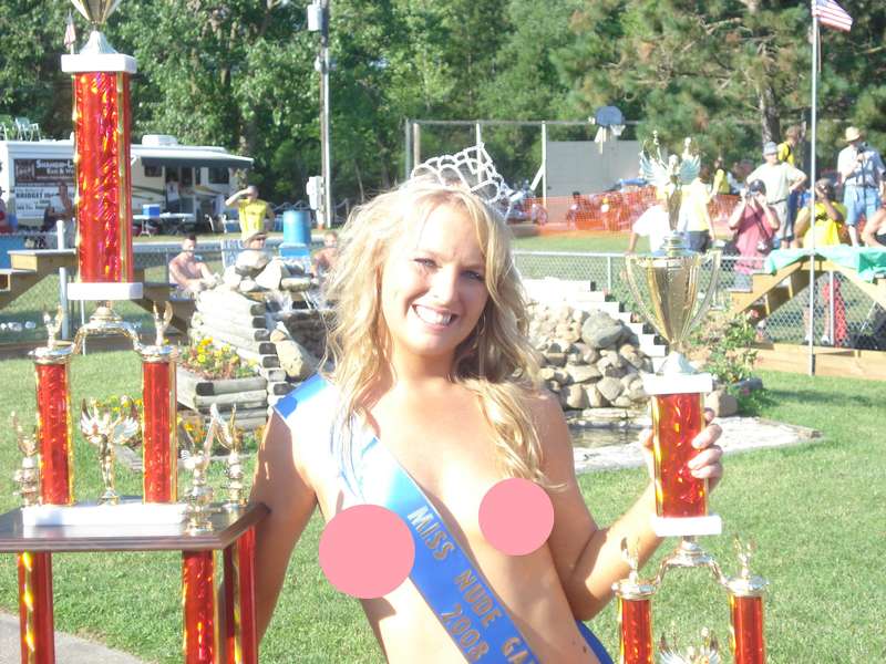 Tori - Nudes a poppin festival