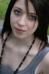 Emma Duffy - Headshot