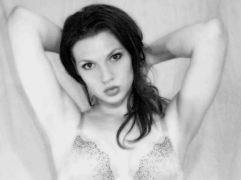 Marinda Thomas - Glow