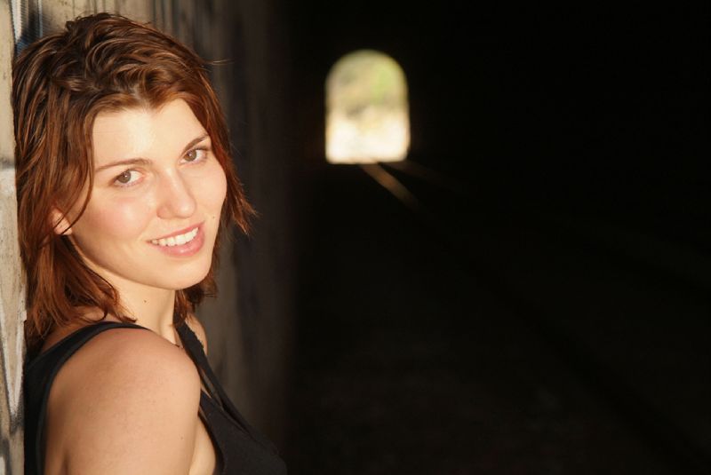 Dani Kelly - Dani headshot
