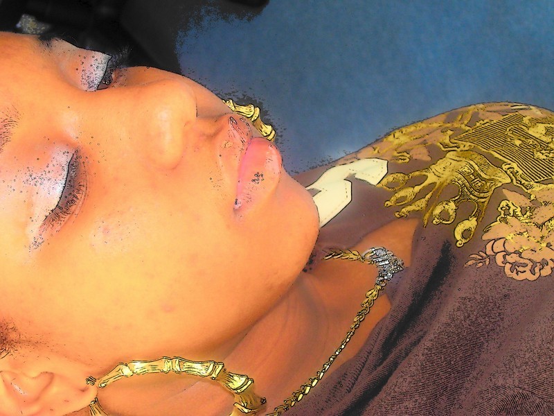 Marquisia-Simone' - head shot