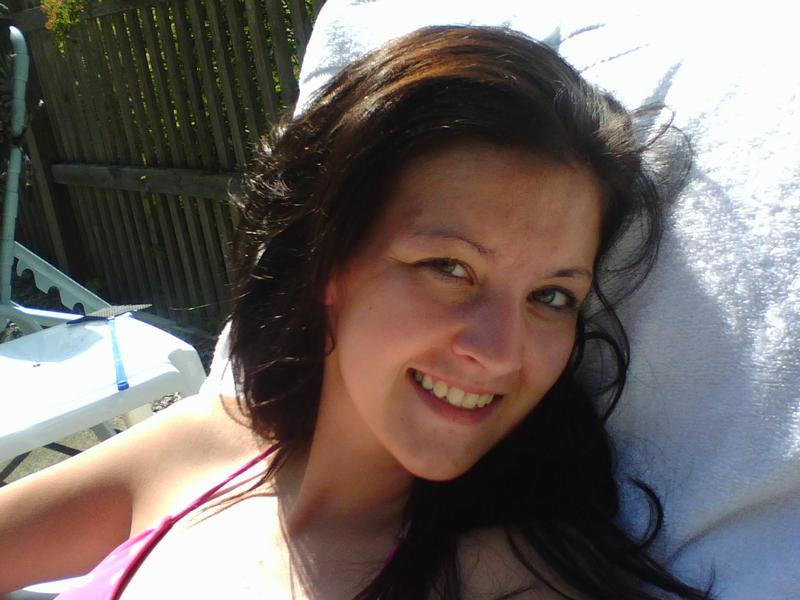 pinkpokadotz055 - laying by the pool in the summatime!