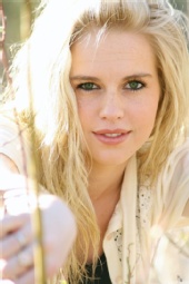 leighton_033 - Dorothee Seidenglanz