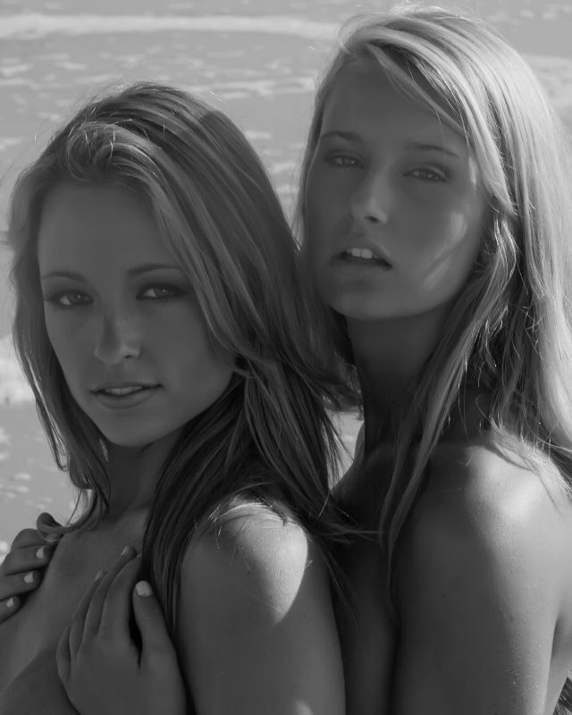 Jenna Thornhill - katie and i on the beach