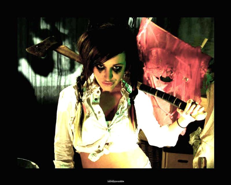 Scream Queen Devanny Pinn