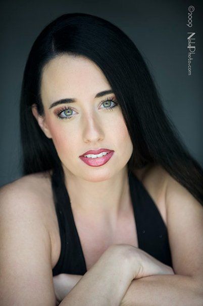 Bella Blue - Headshot