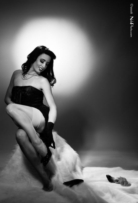 Bella Blue - Old Hollywood Bella