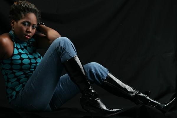 Youneaq - Youneaq n Bootz