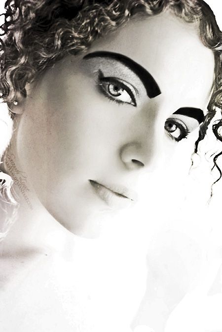 Savannah Lynne - Self Portrait