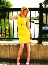 Miz Bella Monroe - lake model