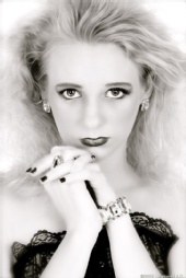 Ashley W Modeling