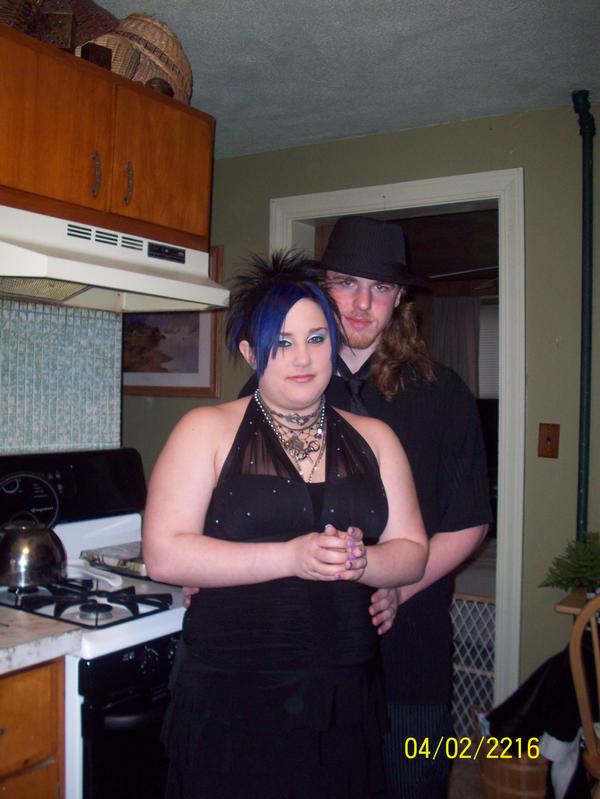 qu33n0f1h3damn3d - semi pic