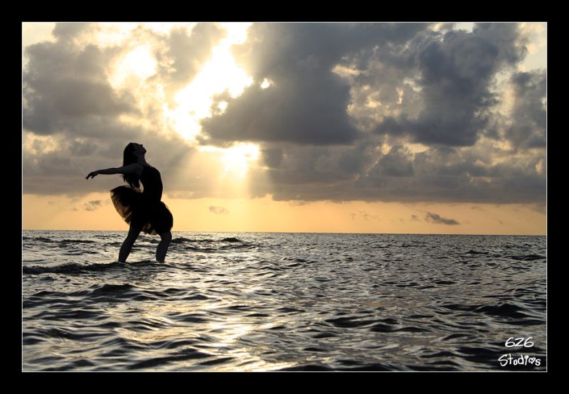 Ali Paige - If it Kills Me