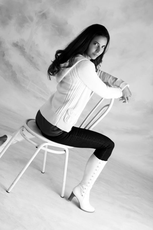 CourtneyLB - Angled
