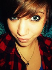 Mackenzie Henry - I do NOT wear contacts.