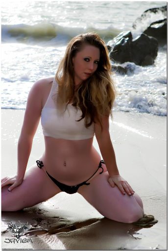 Jazzy-Baby - In the sand