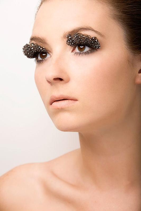 nicki - Feather lashes headshot